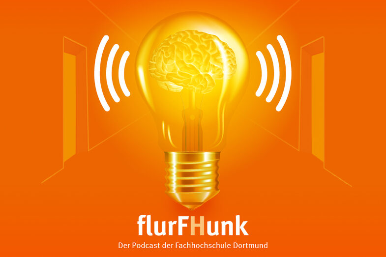 A brain is visualized in a shining light bulb. It is a visual in orange and yellow tones. The logo reads "flurFHunk - The Podcast of Fachhochschule Dortmund."