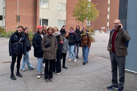 Social workers from the district guide students through Andersberg