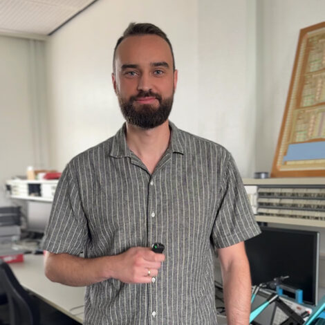 Porträt einer männlich gelesenen Person